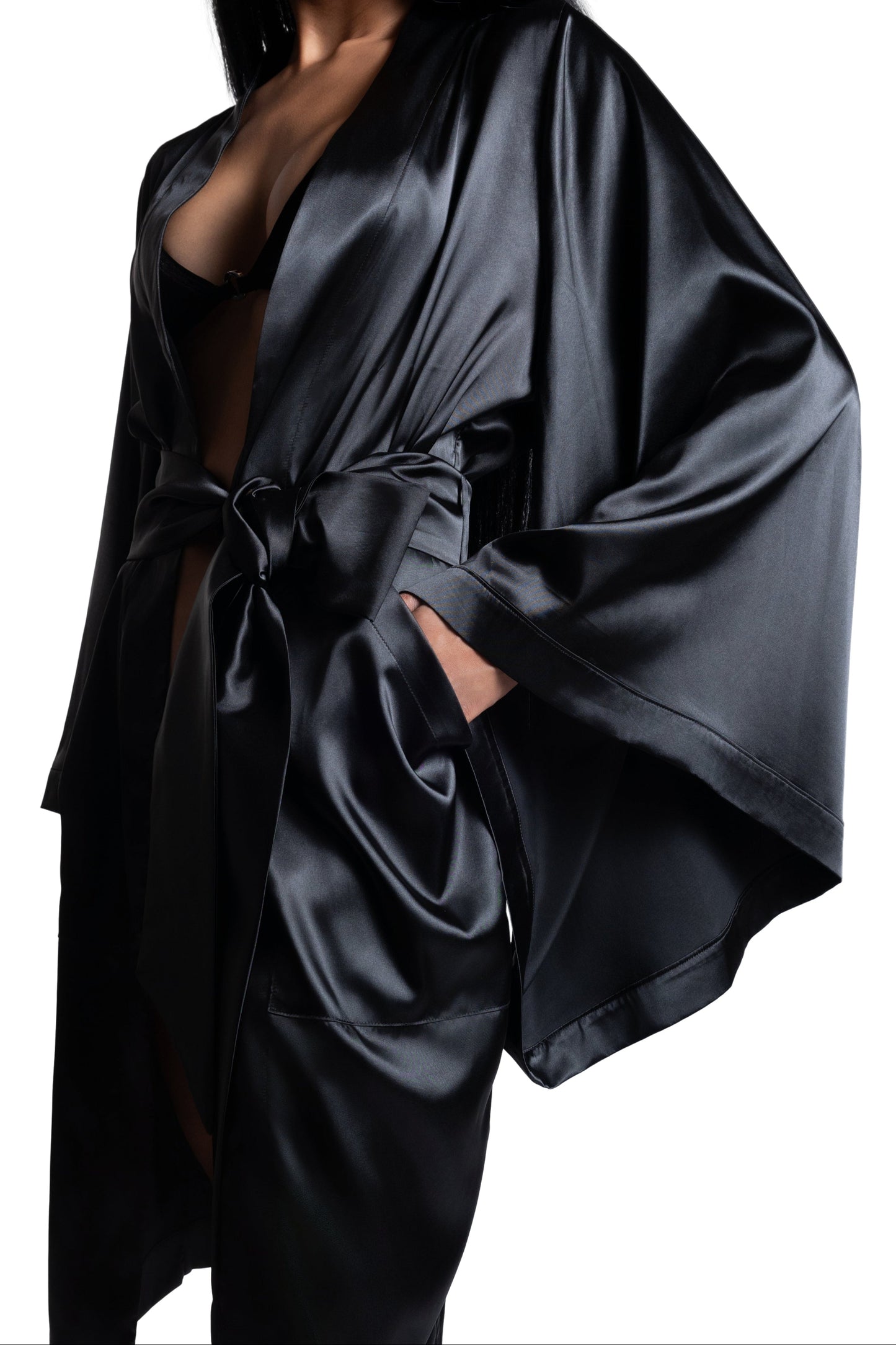 KIMONO ONYX ROBE